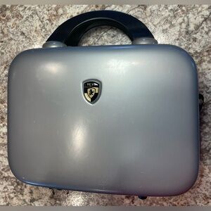 Heys Milano Hard shell Small Luggage Travel Cosmetic Makeup Case Silver/gray